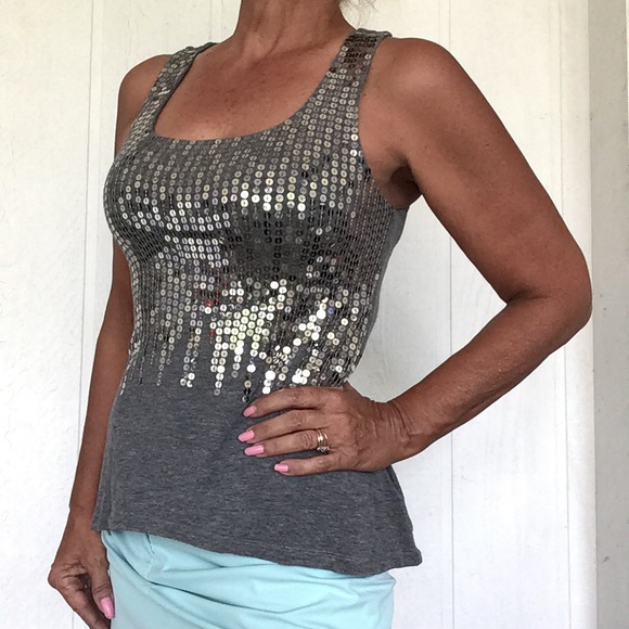 FOREVER 21  SILVER SEQUIN GRAY TANK TOP SMALL - Picture 2 of 10